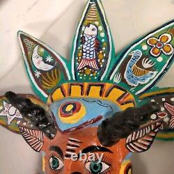 Masque décoratif de diable cornu en bois sculpté de 16 pouces de l'art populaire mexicain