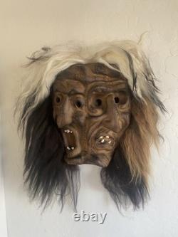 Masque en bois Tschaggatta suisse vintage, sculpté à la main, art populaire alpin du Lötschental