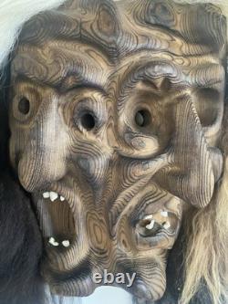 Masque en bois Tschaggatta suisse vintage, sculpté à la main, art populaire alpin du Lötschental
