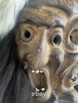 Masque en bois Tschaggatta suisse vintage, sculpté à la main, art populaire alpin du Lötschental