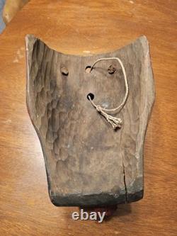 Masque folklorique en bois sculpté à la main Torito vintage, art populaire, carnaval mexicain guatémaltèque
