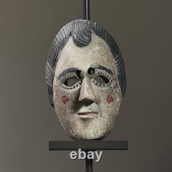 Masque guatémaltèque en bois sculpté à la main et polychrome d'art populaire antique