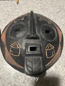 Masques en bois vintage sculptés et peints à la main, ensemble de 3, art populaire africain