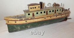 Modèle de bateau remorqueur en bois sculpté à la main, art populaire antique rare