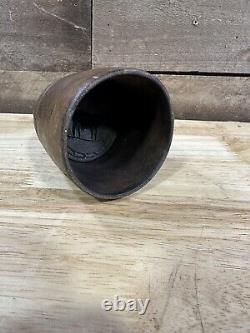 Moule à beurre en bois sculpté de style folk art primitif ancien