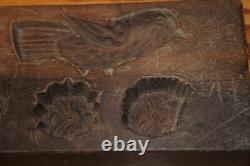 Moule à bonbons en bois sculpté ancien d'art populaire (oiseau) primitif lourd