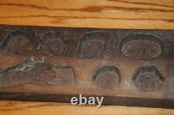 Moule à bonbons en bois sculpté ancien d'art populaire (oiseau) primitif lourd