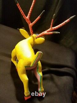 Museum Quality Deer Vintage Oaxacan Alebrije Sculpture Sur Bois Par Jose Hernandez