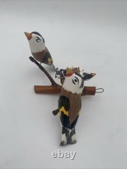 Oiseau OOAK Sculpté en Bois Art Populaire Vintage 3 Chardonnerets Européens Panier Nid 5.5x7