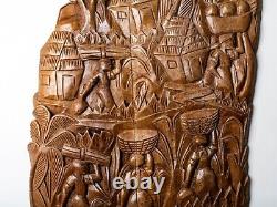 Panneau en bois sculpté d'art populaire haïtien vintage, Récolte, Initialé F. P