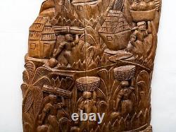 Panneau en bois sculpté d'art populaire haïtien vintage, Récolte, Initialé F. P