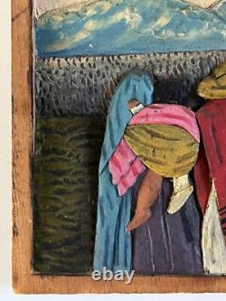 Plaque murale en bois en relief sculpté de famille campesino, art populaire mexicain des années 1930-1940.