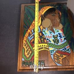Plaque murale en bois sculpté et peint à la main représentant une femme, art populaire, souvenir décoratif du Panama
