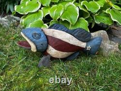 Poisson en bois peint folklorique patriote vintage par Robert Allen Francis