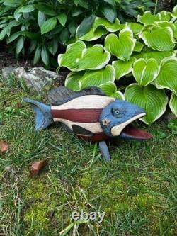 Poisson en bois peint folklorique patriote vintage par Robert Allen Francis