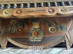 Porte-cuillère mural en bois sculpté vintage d'art populaire mexicain avec fleurs et oiseaux