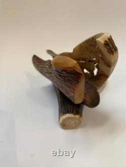 Porte-lettres en bois sculpté de chevreuil avec scène de chasse en art populaire