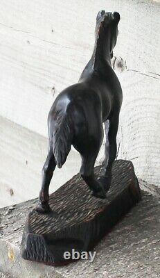 Premier Cheval D'art Populaire Sculpté Antique Honey Boy