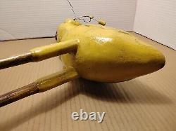 RARE Art Populaire Oiseau Marin Sculpté à la Main en Bois Jaune Vert Gooney Bird 15 Pouces de Haut