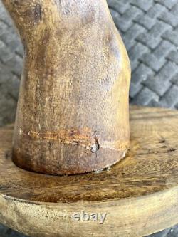 RARE Table d'appoint / tabouret en bois massif sculpté à la main, jambes/pieds d'art populaire