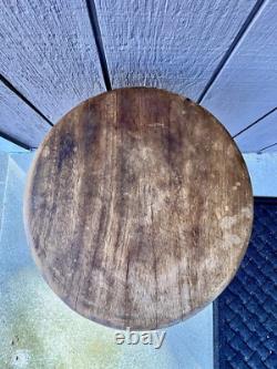 RARE Table d'appoint / tabouret en bois massif sculpté à la main, jambes/pieds d'art populaire