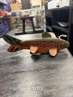 Rare leurre en bois sculpté à la main de truite vintage pour la pêche folklorique