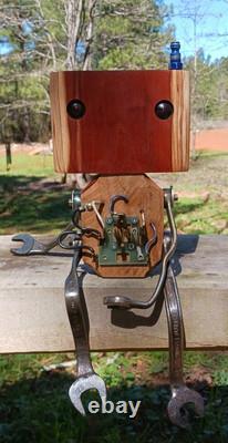 Robot de sculpture sur bois Art récupéré Robots de sculpture à la tronçonneuse Art fait main
