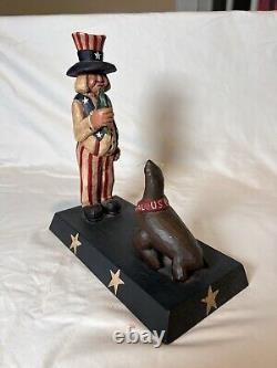 Sceau d'approbation en bois sculpté à la main par George John, Art populaire américain signé
