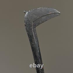 Sceptre folklorique antique en bois sculpté et patiné du Burkina Faso sur socle sur mesure