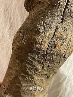 Sculpture abstraite en bois sculpté d'art populaire vintage original