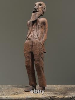 Sculpture d'art populaire en bois sculpté à la main d'un homme barbu antique