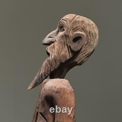 Sculpture d'art populaire en bois sculpté à la main d'un homme barbu antique