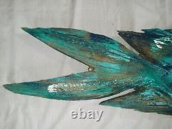 Sculpture d'art populaire marine en bois sculpté à la main de grande taille représentant un poisson Mahi Mahi vintage de 37 pouces