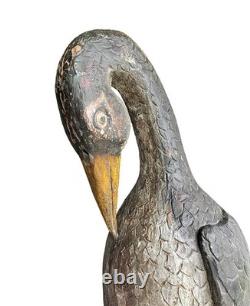 Sculpture d'oiseau en bois sculpté et peint de 3 pieds d'art populaire américain primitif antique