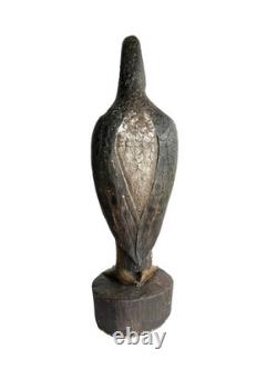 Sculpture d'oiseau en bois sculpté et peint de 3 pieds d'art populaire américain primitif antique
