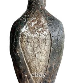 Sculpture d'oiseau en bois sculpté et peint de 3 pieds d'art populaire américain primitif antique