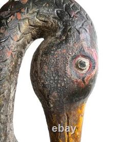 Sculpture d'oiseau en bois sculpté et peint de 3 pieds d'art populaire américain primitif antique