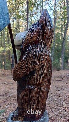 Sculpture d'ours en bois avec drapeau du Texas sculpté à la tronçonneuse - Art rustique 16 fait à la main Ours du Texas