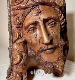 Sculpture de Jésus-Christ en bois naturel sculpté à la main antique folklorique
