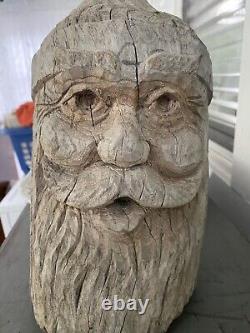 Sculpture de Père Noël en bois sculpté à la main / Art populaire fait main / Noël / SIGNÉE