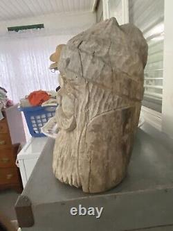 Sculpture de Père Noël en bois sculpté à la main / Art populaire fait main / Noël / SIGNÉE