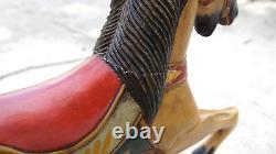 Sculpture de cheval en bois d'art populaire sculpté et peint à la main vintage 18 X 15