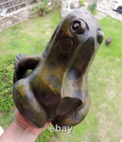 Sculpture de grenouille sculptée en bois d’art populaire antique, Allemagne, grande, faite à la main