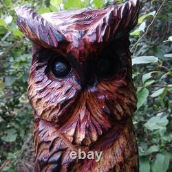 Sculpture de hibou en bois à la tronçonneuse, hibou à cornes, art rustique fait main en bois d'osage orange