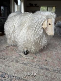 Sculpture de mouton Ray Growler en bois sculpté à la main, art populaire rustique de 23 pouces de long