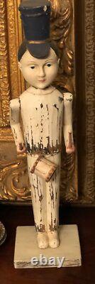 Sculpture de soldat folklorique tambourinaire en bois sculpté à la main, peinture, style shabby chic