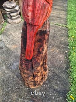 Sculpture de statue de cardinal sculptée à la tronçonneuse, oiseau rouge, art rustique en bois fait main