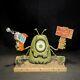 Sculpture En Bois D'un Alien Vert, Art Fantaisiste, Art Populaire