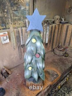 Sculpture en bois de sapin de Noël taillée à la tronçonneuse, décoration rustique saisonnière des fêtes