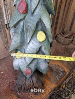 Sculpture en bois de sapin de Noël taillée à la tronçonneuse, décoration rustique saisonnière des fêtes
